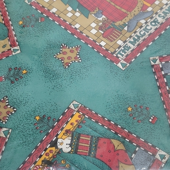 VTG 1998 Dayton Hudson Magic of Santa Vinyl Tablecloth Green Stockings Oblong - Picture 7 of 7